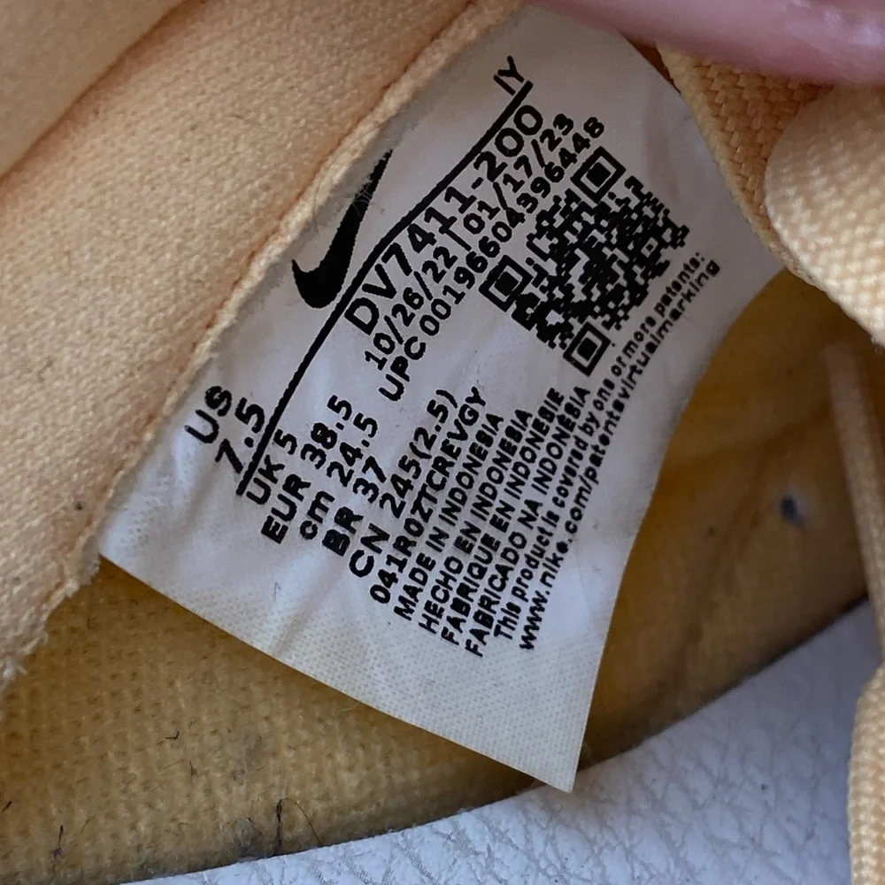 Nike Dunk Low Celestial Gold Sail Suede Sneakers DV7411-200 Womens Shoe Size 7.5